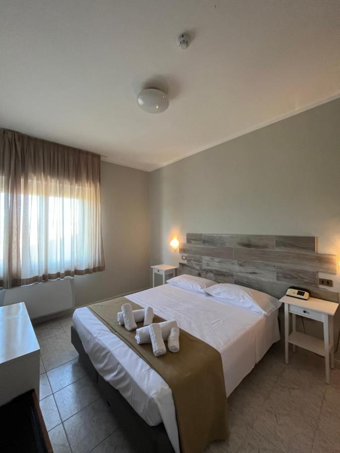Hotel Letizia Follonica Eksteriør bilde