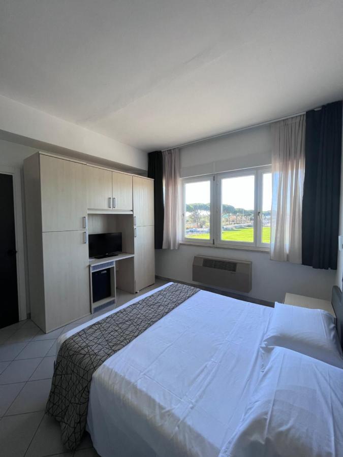 Hotel Letizia Follonica Eksteriør bilde